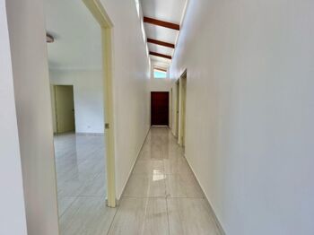 Venta de Casa en Atenas, Alajuela. RAH 25-1796 en Santa Eulalia, Atenas, Alajuela — $245,000 - Foto 4 de 10
