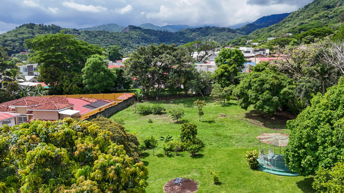 Lote de 3.191m2 con casa en Rio Oro de Santa Ana in Uruca, Santa Ana, San José — $1,050,000 - Photo 3 of 13