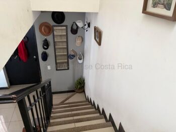 Venta de Casa en Mercedes de Heredia. RAH 26-1796 in Ulloa, Heredia — $260,000 - Photo 5 of 17
