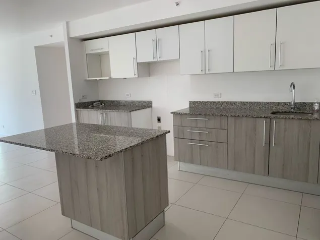 Venta Apartamento en Condominio Torres de Heredia en Ulloa, Heredia — $175,000 - Foto 2 de 19