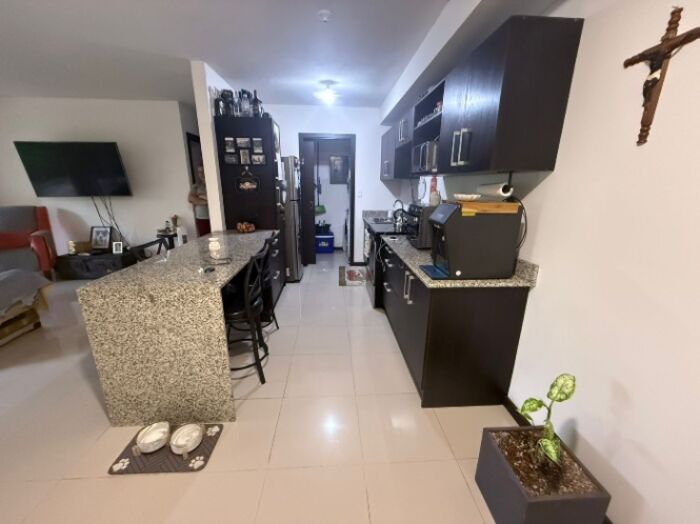 Venta de apartamento con Terraza en condominio pet friendly in Uruca, Santa Ana, San José — $198,000