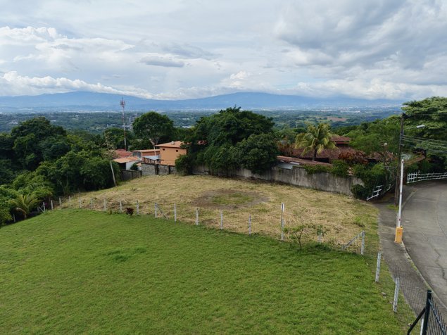 Lote residencial en venta | El Rodeo, Ciudad Colón in Colón, Mora, San José — ₡ 56 800 000
