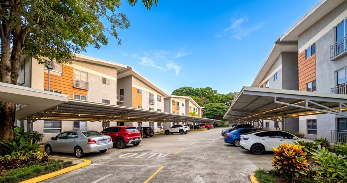 Apartamento en Venta en Torres del Robledal - Planta Baja en Uruca, San José — $145,000