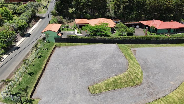 Terreno de 951m2 en San Josecito de San Isidro de Heredia en San Josecito, San Rafael, Heredia — ₡ 99 855 000