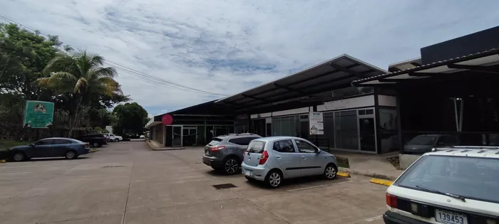 Centro Comercial en Venta, Guacima, Alajuela. 5PVV7524554 en Guácima, Alajuela — $2,300,000