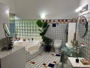 RAH ofrece en Venta  Esta hermosa casa de diseño artístico y original OFC       original  in San Francisco, Goicoechea, San José — $250,000 - Photo 5 of 23