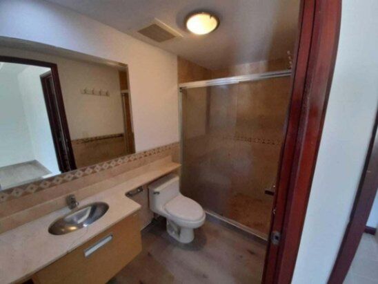 Venta de Apartamento en Avalon, Santa Ana. RAH 26-1008 in Santa Ana, San José — $180,000