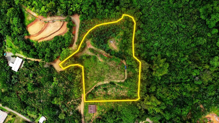 SE VENDE FINCA CON CASCADA PRIVADA Y ENTORNO NATURAL UNICO en Rivas, Pérez Zeledón, San José — $250,000 - Foto 2 de 19