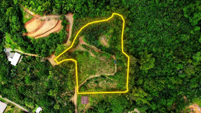 SE VENDE FINCA CON CASCADA PRIVADA Y ENTORNO NATURAL UNICO en Rivas, Pérez Zeledón, San José — $250,000 - Foto 2 de 19