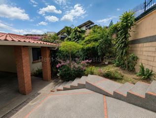 Venta de Casa en San Rafael de Escazú. RAH 27-406