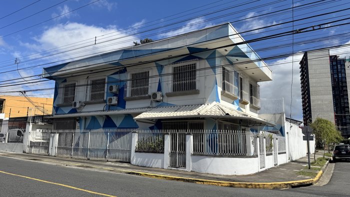 Alquiler edificio para consultorios u oficinas, Barrio Escalante (AD) en San Pedro, Montes De Oca, San José — $6,300 - Foto 2 de 21