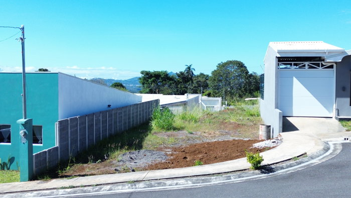 Lote en Venta en Condominio Oasis – Tacares de Grecia in Tacares, Grecia, Alajuela — ₡ 25 500 000 - Photo 2 of 5