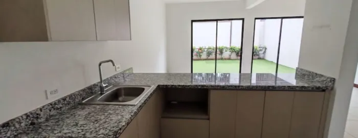 VENTA DE CASA, HEREDIA, ULLOA, LAGUNILLA en Ulloa, Heredia — ₡ 91 059 650 - Foto 2 de 9