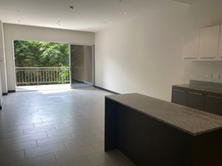 APARTAMENTO 2 HABITACIONES EN VENTA POR MULTICENTRO LA PACO ESCAZU in Escazú, San José — $310,000 - Photo 4 of 16