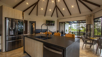Boutique Property with 5 Villas in La Fortuna en La Fortuna, San Carlos, Alajuela — $1,500,000 - Foto 4 de 29