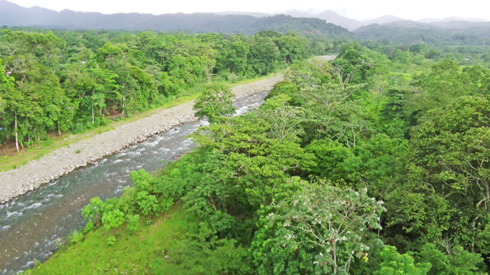 Propiedad con Potencial Turístico y Río Cerca de La Fortuna en La Fortuna, San Carlos, Alajuela — $250,000 - Foto 3 de 20
