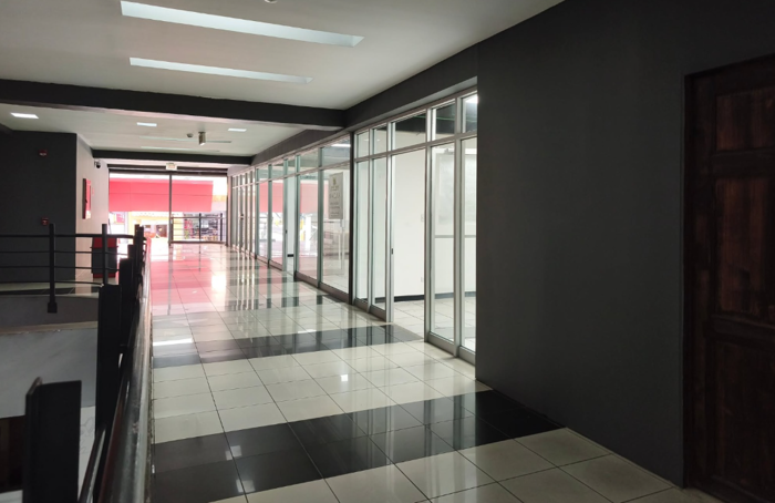 Local Comercial en Alquiler en San José Centro en Carmen, San José — ₡ 300 000 - Foto 2 de 6