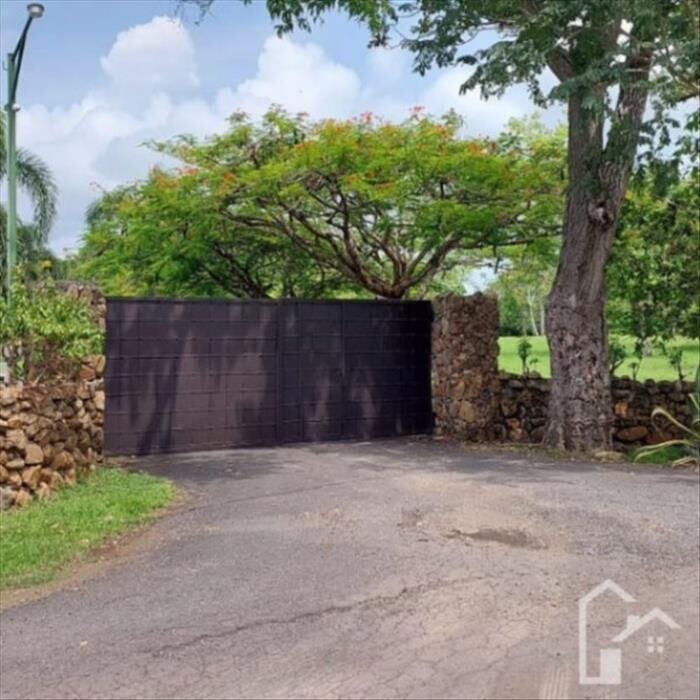 ¿Buscas el lugar perfecto para construir tu hogar soñado? ¡Tenemos la oportunidad ideal para ti! in La Ceiba, Orotina, Alajuela — $131,000