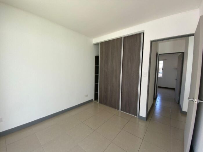 Venta de casa en condominio, Ciruelas de Alajuela. RAH 26-91  en San Antonio, Alajuela — $123,000