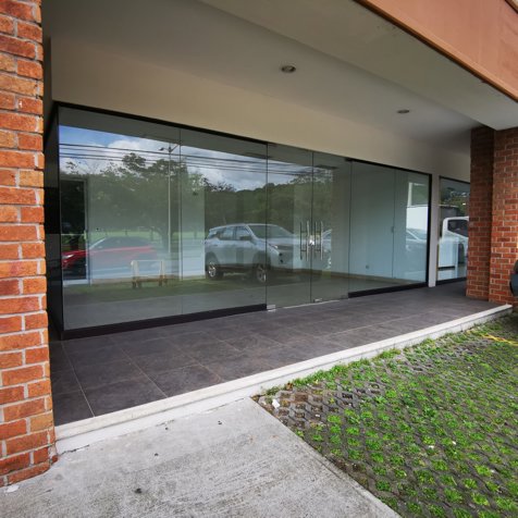 SE ALQUILA LOCAL COMERCIAL EN CONDOMINIO TORRES DEL PARQUE en Pavas, San José — $2,707 - Foto 2 de 4