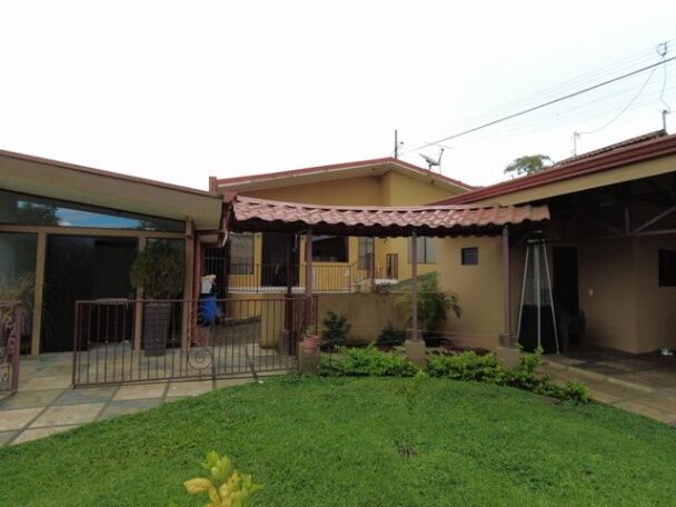Venta de Casa en Paraíso de Cartago. RAH 25-379 in Paraíso, Cartago — ₡ 250 000 000