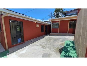 VENDO 2 CASAS EN LA TRINIDAD DE MORAVIA. en La Trinidad, Moravia, San José — 69 000 000 ₡ - Foto 5 de 20