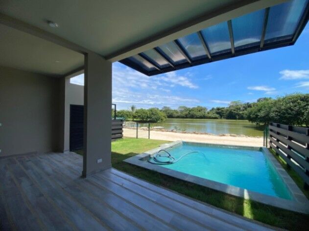 CASA DE PLAYA EN CONDOMINIO EN JACÒ en Jacó, Garabito, Puntarenas — $480,000