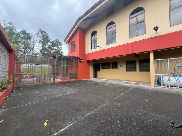 Venta de Magnifico Edificio Comercial en Heredia / Mls. 27-646 OFC JB in Mercedes, Heredia — $1,700,000