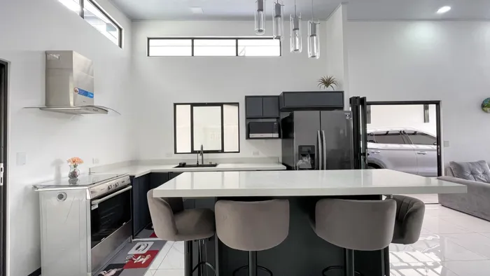 Modern House for Sale in Grecia -  Gated Community in Grecia, Alajuela — ₡ 135 000 000 - Photo 2 of 22