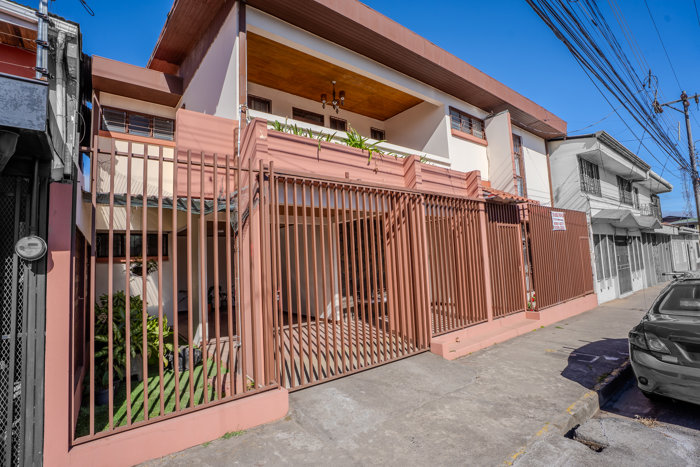 Commercial Property for Sale in San Ramón Center – High Potential en San Ramón, Alajuela — $323,000