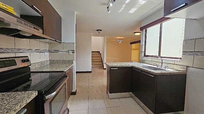 Venta de Casa en Moravia, San José. RAH 26-569 in La Trinidad, Moravia, San José — $220,000