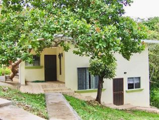 Exclusiva Villa con Tres Residencias y Vistas Panorámicas en San Mateo in San Mateo, Alajuela — $790,000 - Photo 5 of 51
