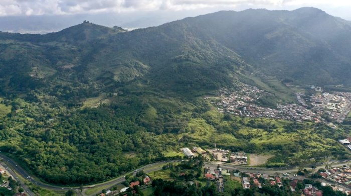 VENTA DE IMPRESIONANTE PROPIEDAD DE 32 HECTÁREAS – TRES RÍOS, CARTAGO in San Rafael, La Unión, Cartago — $20,800,000 - Photo 3 of 13
