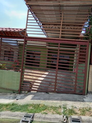 Se alquila casa con finos acabados en Guácima, Alajuela — ₡ 350 000
