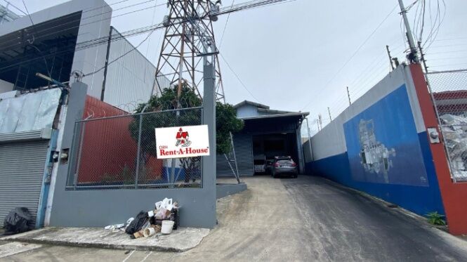 Se vende espacioso local comercial en Heredia 25-1109 en Heredia — $680,000