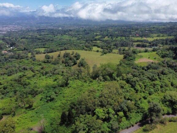 Venta de Lote en San Rafael, Montes de Oca. in San Rafael, Montes De Oca, San José — $950,000