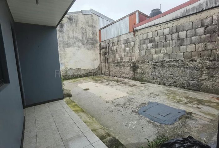 Venta de Casa en Cartago-Oriental. RAH 27-665 en Oriental, Cartago — ₡ 75 000 000 - Foto 3 de 10