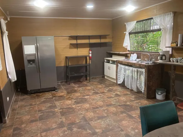 Hostal para la venta en Puerto Viejo de Sarapiquí in Sarapiquí, Alajuela — $148,000 - Photo 3 of 42