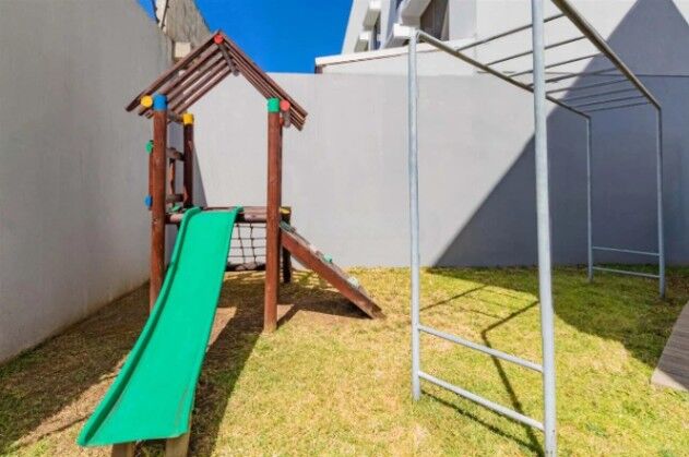 Vistas Espectaculares y Clima de Montaña: Su Refugio Privado en el Oeste in San Antonio, Escazú, San José — $210,000
