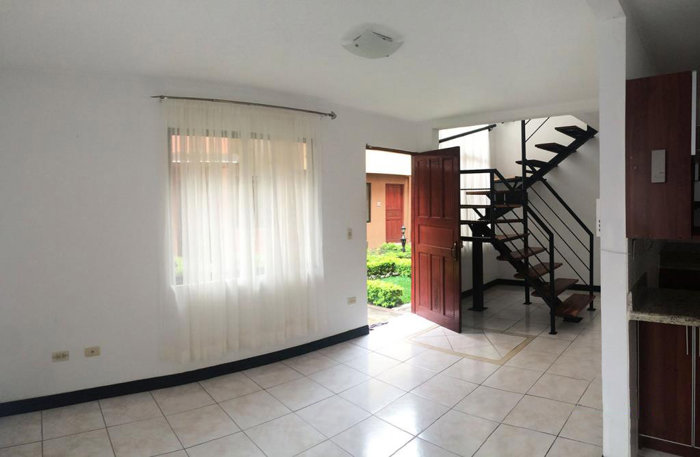 VENTA DE CASA EN CONDOMINIO, SAN FRANCISCO DE HEREDIA en San Francisco, Heredia — $178,000