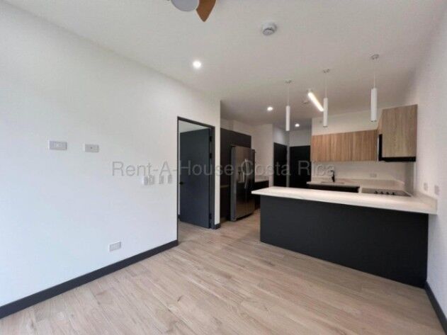 APARTAMENTO EN ALQUILER EN SANTA ANA in Santa Ana, San José — $1,250