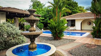 Gran propiedad de inversión de alquiler con excelente ubicación in Jacó, Garabito, Puntarenas — $1,500,000 - Photo 4 of 51