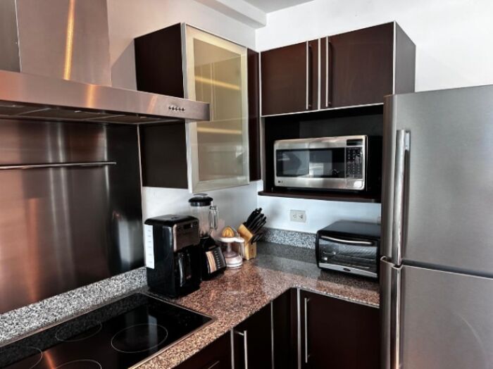 Alquiler de Apartamento en Condominio Santa Ana. RAH 26-770  en Santa Ana, San José — $1,100