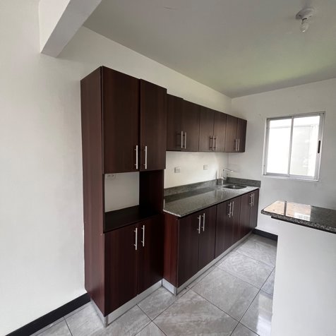 Alquiler de casa 2 habitaciones Cartago.Incluye servicios en Corralillo, Cartago — ₡ 350 000