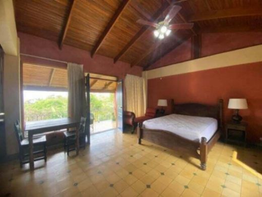 Se alquila apartamento amoblado en San Antonio Escazú 26-453 in San Antonio, Escazú, San José — $650