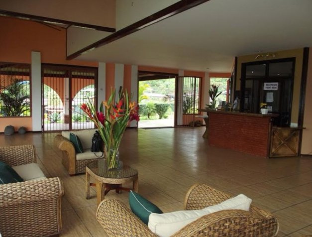 Centro rehabilitacion, hotel, Iglesia - Escazu en Escazú, San José — $2,850,000 - Foto 3 de 10