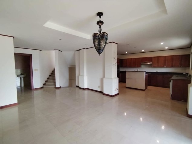 Condominio Cerro Colón in Colón, Mora, San José — $750,000 - Photo 2 of 4