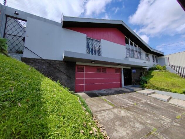 Venta de Casa en La Granja San Pedro Montes de Oca Uso Mixto in San Pedro, Montes De Oca, San José — $595,000
