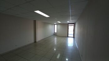 Venta de Local Comercial en Guadalupe Mata de Plátano. RAH 26-588 en Mata de Plátano, Goicoechea, San José — $320,000 - Foto 5 de 15