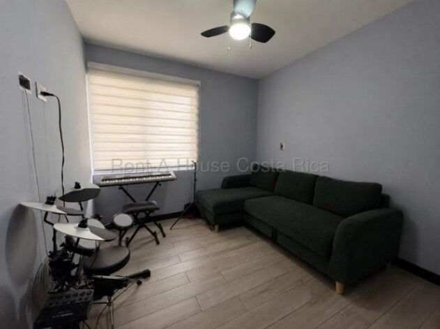 Venta de Casa en Río Oro de Piedades, Santa Ana. RAH 26-2009 PRECIO REBAJADO en Piedades, Santa Ana, San José — $245,000